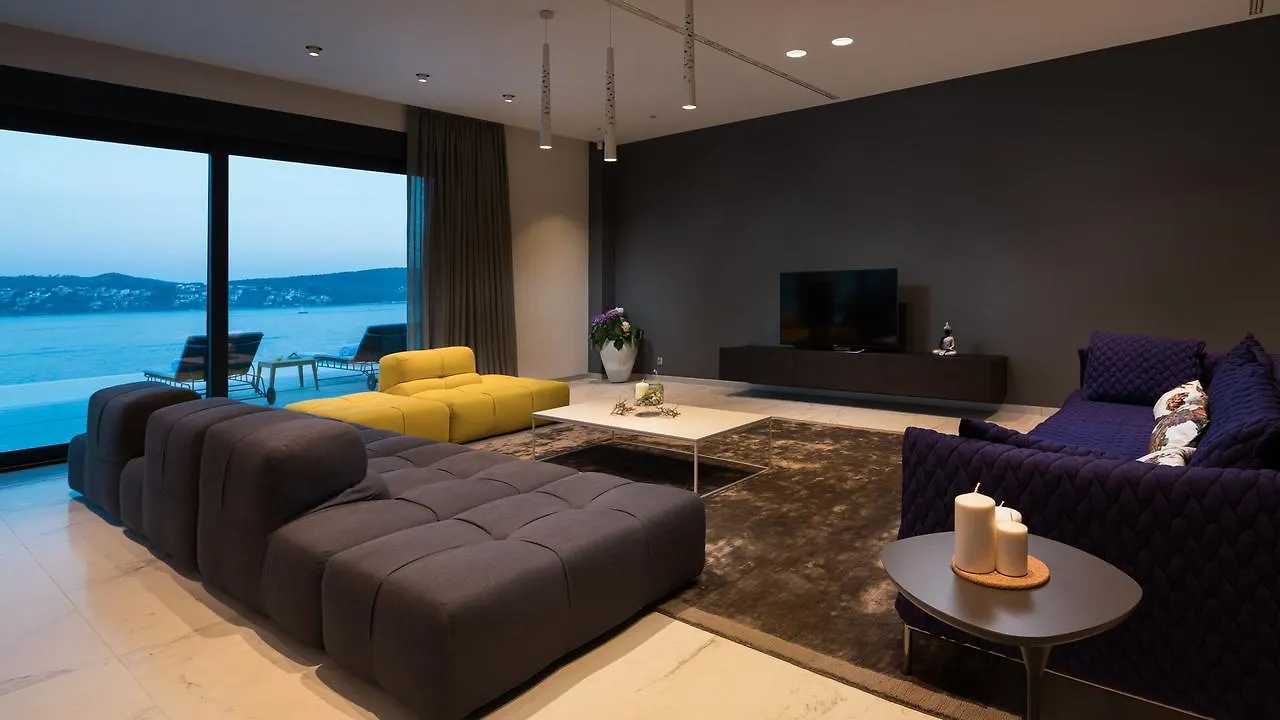 Ultraluxury Villa Elyzeum With Heated Pool Trogir 0*,