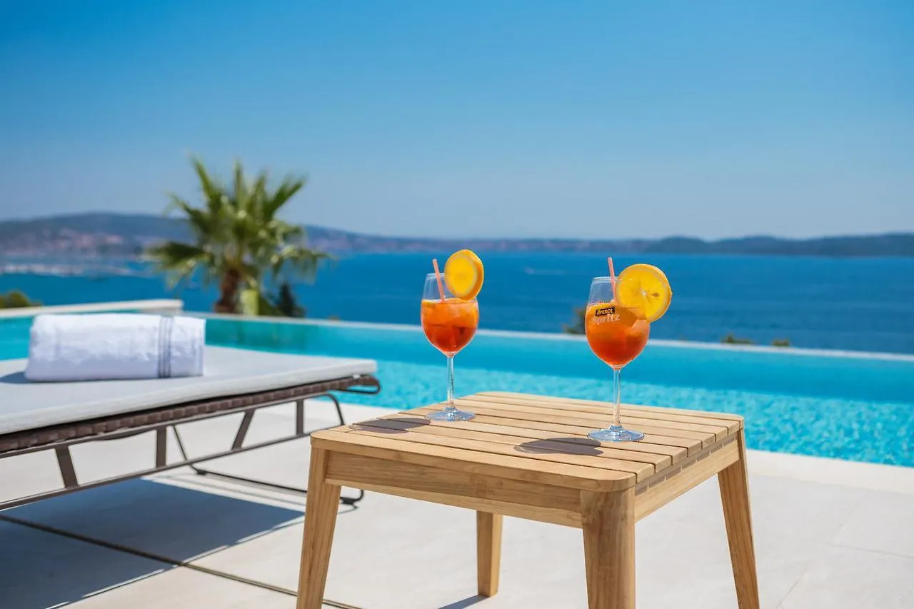 Ultraluxury Villa Elyzeum With Heated Pool Trogir