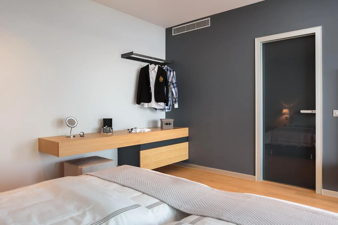 Ultraluxury Villa Elyzeum With Heated Pool Trogir 0*,